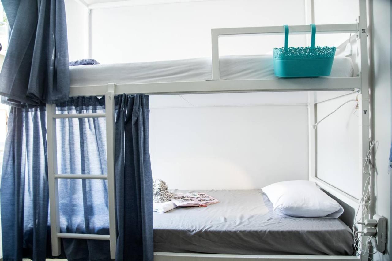 Let Me Take My Bunk Bed Vandrehjem Athen Eksteriør billede